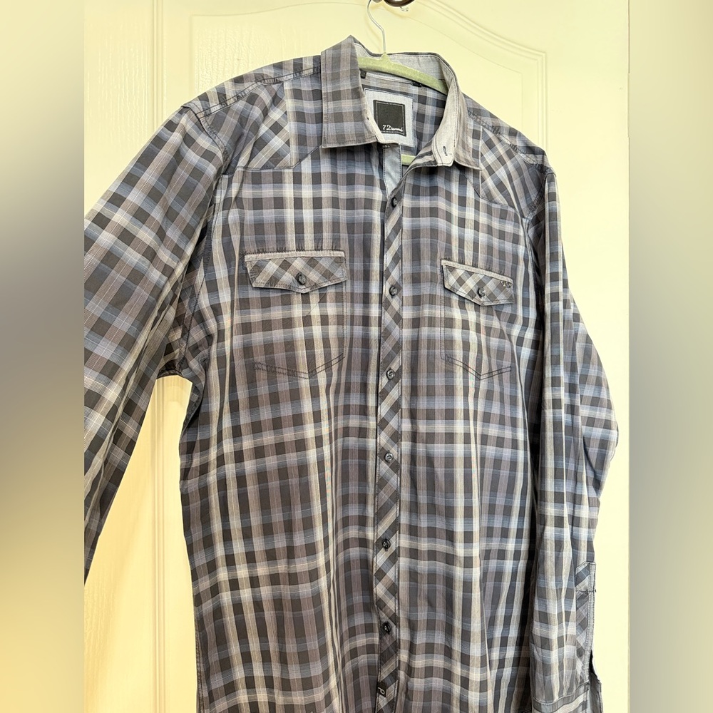 7 Diamonds Men’s Gray Plaid Button Down Shirt Size XL Long Sleeve Like New Sleek - Picture 3 of 7